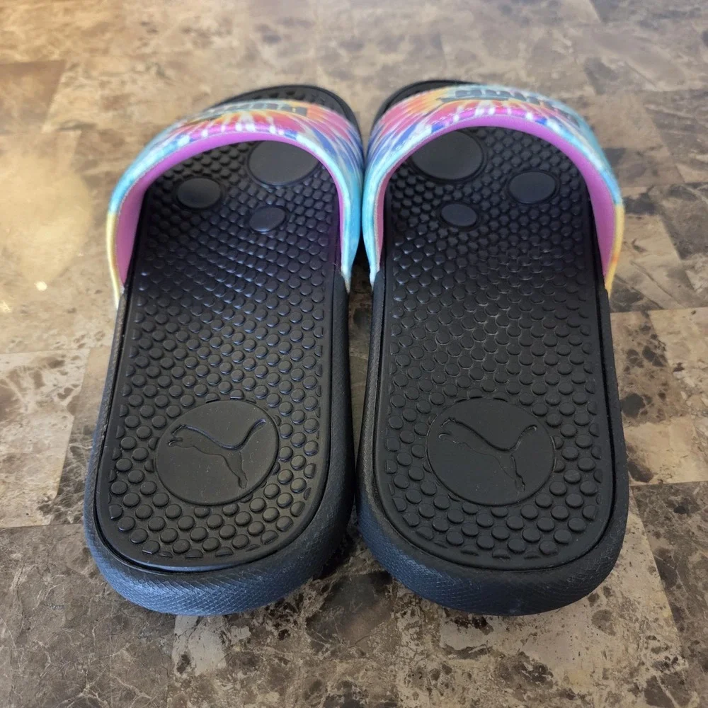 Puma women's Cool Cat tie dye slide sandals sz 7 lightweight casual summer